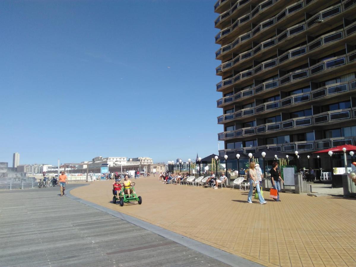 Residentie Aldis Met Zeezicht Διαμέρισμα Οστένδη Εξωτερικό φωτογραφία